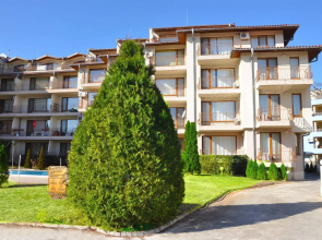 La Playa Apartments
