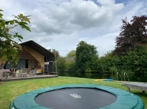 Glamping aan de Plas