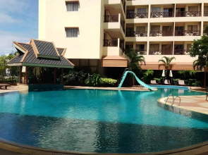 Phuphaya Resort Pattaya