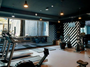 Al Khoory Sky Garden Hotel