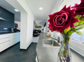 Magnifica vivienda a 650m de la playa en Marbella