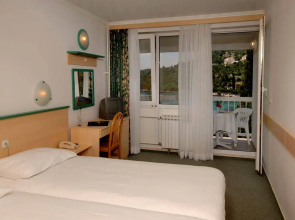Orphee Hotel