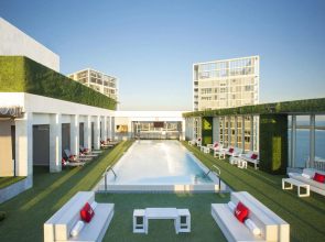 W Miami