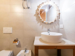 Sea front historic house in the heart of old town, inside torrione aragonese