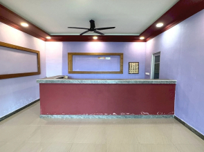 Capital O 90949 Pelangi Beach Resort Mersing