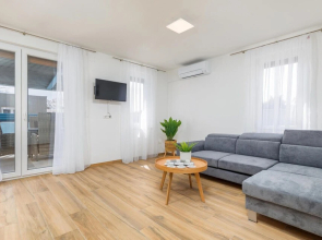 Nice Home in Peroj With Outdoor Swimming Pool, Wifi and 2 Bedrooms