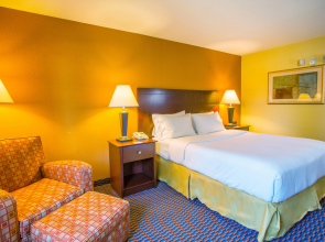 Holiday Inn Express & Suites Richland by IHG