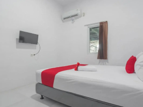 Reddoorz Plus @ Sepakat Dua Street