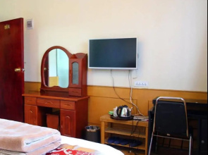 Guests Garden Youth Hostel(昆明园宾楼精品公寓)
