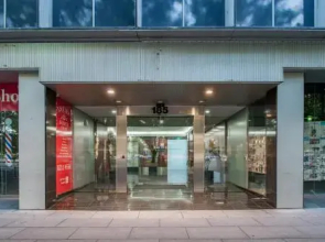 Suite 11 Victoria Square