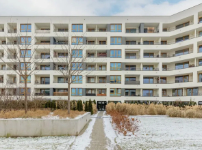 Green Surroundings 2 Bedrooms by Renters