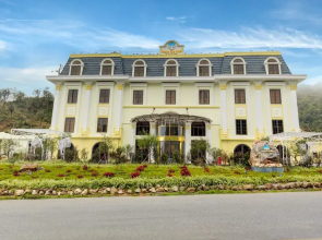 Heaven Gate Hotel O Quy Ho