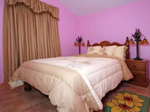 Sheppy's Den Villa