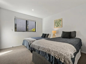 Central Cutie - Christchurch City Townhouse