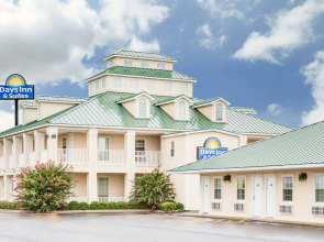 Days Inn by Wyndham Trumann AR