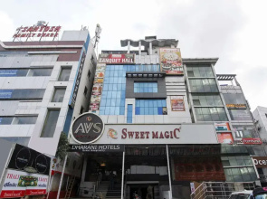 OYO Townhouse 693 MANSION SUITES