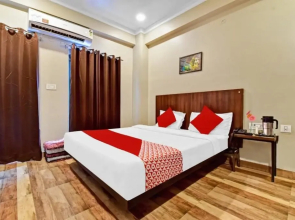 Oyo 84809  Mahalaxmi Guest House