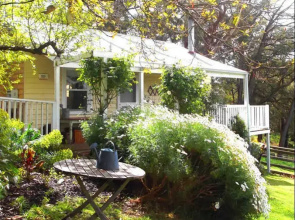 Le Cottage At Sandalwood House