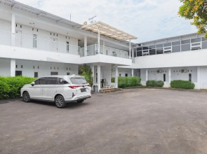OYO 90086 Pondok Tasyiq Guest House Syariah