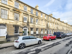 Cumberland - New Town Apartment
