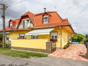 Colore Balatonm Riaf rd