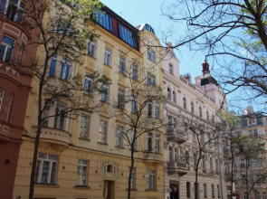 Manes Apartment