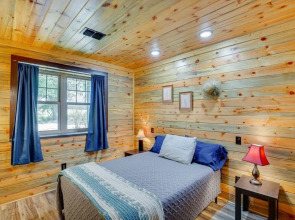 Fire Pit at Dog-friendly Countryside Quitman Cabin