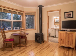 Chesterman Hideaway