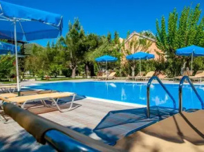 Peristera Apartments