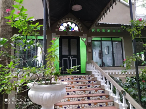 Indeco Lake Forest Hotel