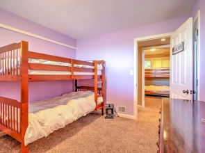 Cannon Mtn Family Retreat w/ Deck, Close to Hiking