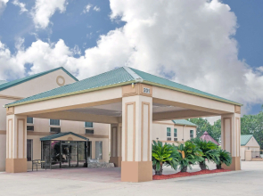 Days Inn by Wyndham Denham Springs-Baton Rouge East