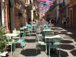Sui Tetti Di Iglesias