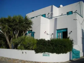Gryspo's Hotel Studios & Apartments