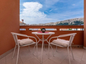 Apartments Creska