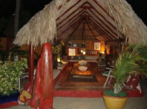 Sea Breeze Ocean, Studio 5 at Mangel Halto Beach