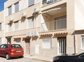 Comtessa in Oliva With 1 Bedrooms and 1 Bathrooms
