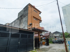 Teratai Guesthouse at RS Adam Malik Medan RedPartner