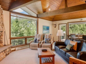 Griffin Family Vacation At Windcliff 4 Bedroom Home by RedAwning