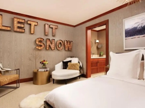 Luxury 2 Bedroom Residence at The Four Seasons in Vail Village