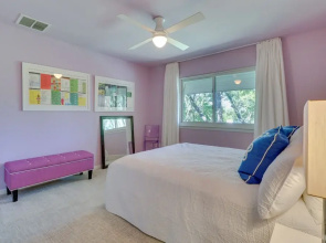 Modern Austin Home w/ Yard ~ 1 Mi From Acl!