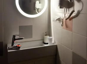 Together Smallford Guesthouse