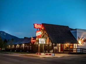 Yodeler Motel
