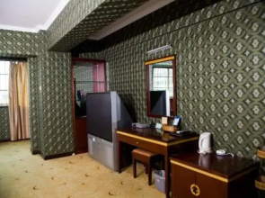 Jinhonglin Hotel (Nanning Railway Station)
