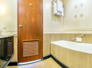 Jomtien Palm Beach Hotel And Resort