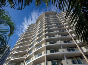 Broadbeach Savannah Hotel & Resort
