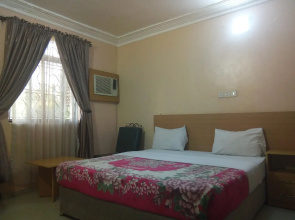 Serob Hotels