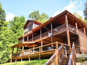 Snuggled Inn - Blue Ridge Ga
