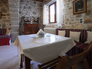 Vilaeti 1871 House - Cozy Winter Getaway