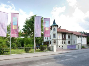 Villa Fantasia Budget Boutique Hotel